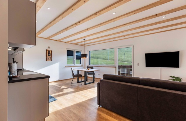 Apartment 'Bergpanorama' with Mountain View, Shared Terrace and Wi-Fi