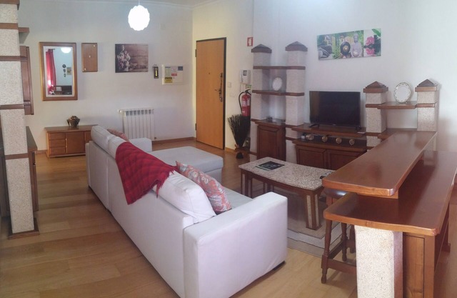 Apartment 2 Bedrooms Alto da Aguieira