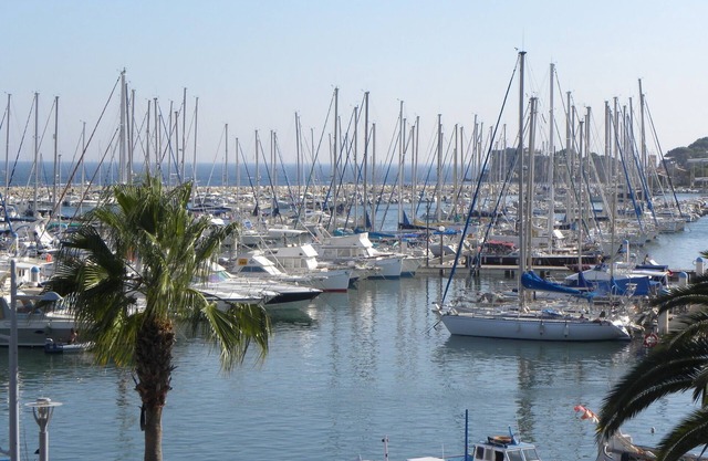 Apartment 3 Rooms 62 m² + Terrace 17m² Proximity Port, Center and Beach