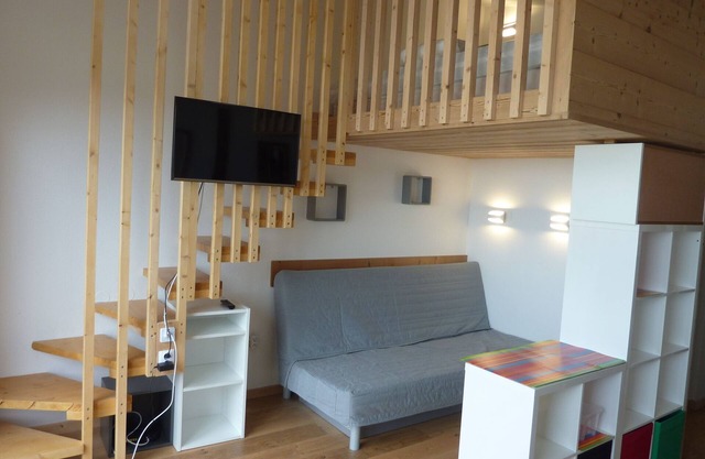 Apartment 4-5 sleeps, with mezzanine. Unobstructed view due West, Wifi