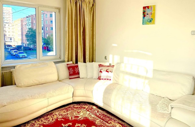 Apartment 44, spacious living area, separate kitchen,1 bedroom, strong WiFi