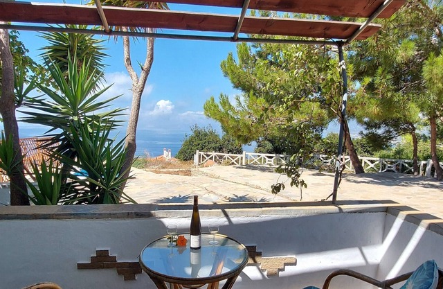 Apartment 800m from Koumeika, Samos