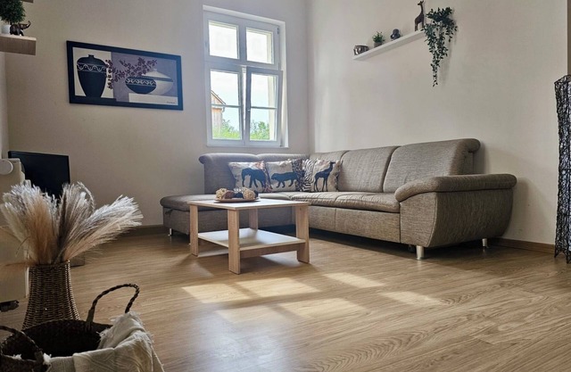 Apartment 'African Style In Kleinwelka' with Shared Garden and Wi-Fi