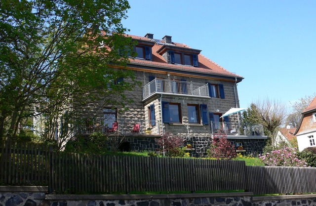 Apartment 'altes forsthaus schotten' with Shared Garden, Balcony and Wi-Fi