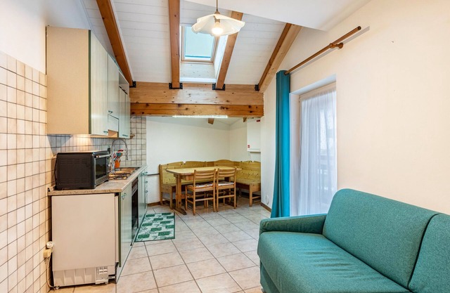 Apartment 'Appartamento Condominio Genziana' with Mountain View, Balcony and Wi-Fi