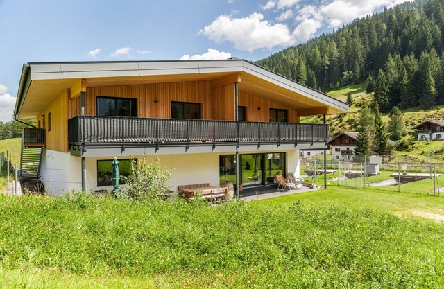 Apartment 'Rehwiese' with Mountain View, Balcony and Wi-Fi