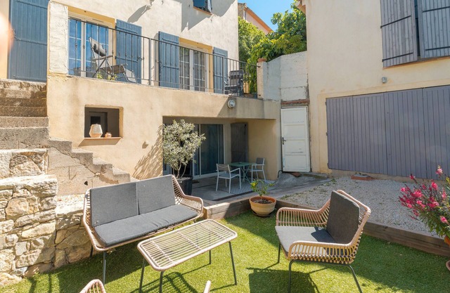 Apartment 'Au Pied De La Sainte Victoire' with Private Terrace, Private Garden and Wi-Fi