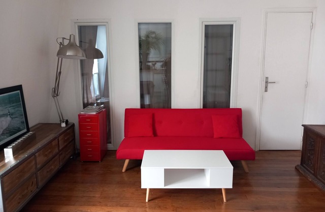 Apartment 'Batignolles For 2 People' with Wi-Fi and Air Conditioning
