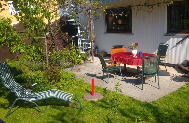 Apartment 'Bienenherz' with Private Terrace, Shared Garden and Wi-Fi