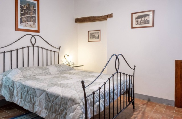 Apartment 'Borraggio' with Shared Pool, Shared Garden and Wi-Fi