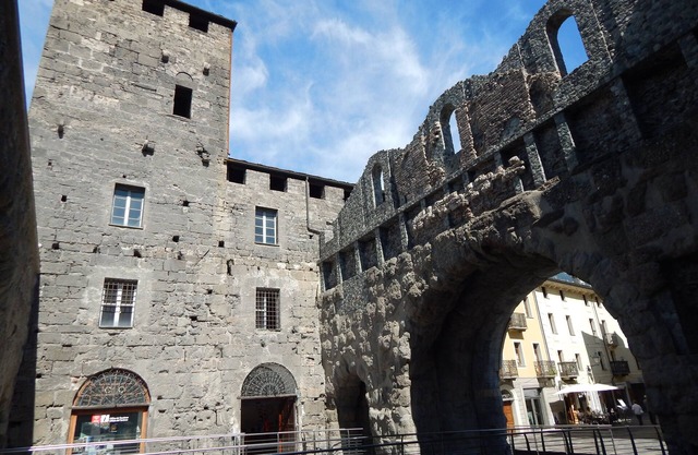 APARTMENT by PAOLO LOVE AOSTA HISTORIC CENTER