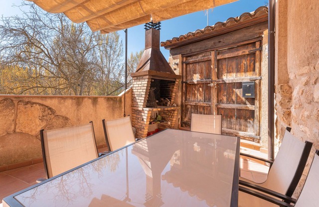 Apartment 'Casa Del Arco' with Mountain View, Private Terrace and Balcony