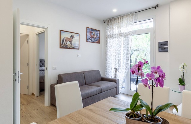 Apartment 'Casa Eros' with Private Terrace, Wi-Fi and Air Conditioning