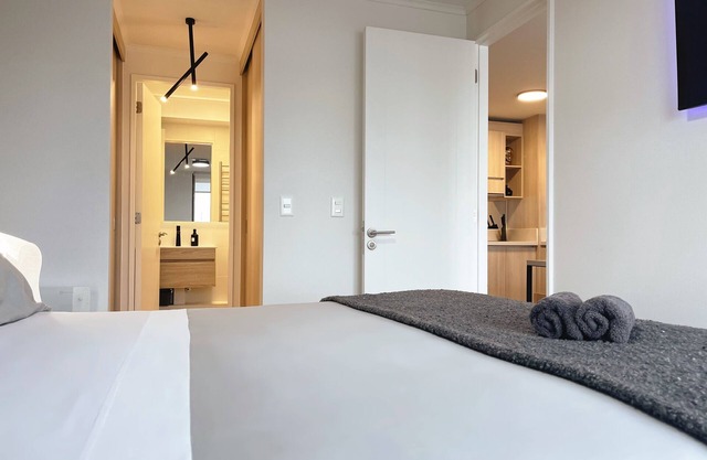 Apartment Center, equipped and with balcony