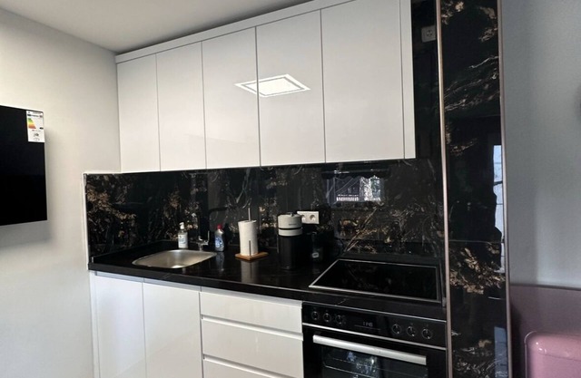 Apartment 'Charmante Ferienwohnung In Thekla' with Wi-Fi and Air Conditioning