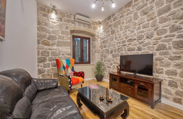 Apartment close to the beach and main street