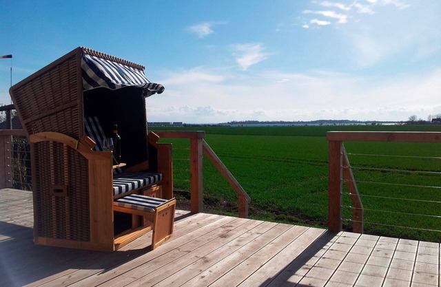 Apartment FehmAmore with terrace in the house Strandallee 2 on Fehmarn