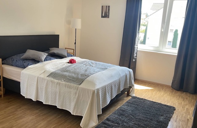 Apartment-Deluxe-Mobility bath-Balcony