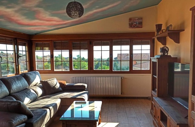 Apartment 'El Guardaviñas El Prado' with Mountain View, Shared Terrace and Wi-Fi