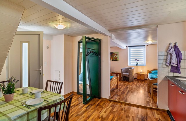 Apartment 'Ferienwohnung 2' with Wi-Fi