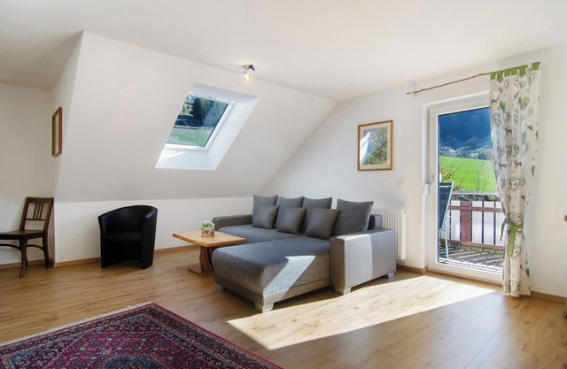 Apartment 'Ferienwohnung Felix' with Balcony and Wi-Fi