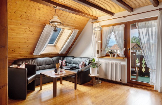 Apartment 'Ferienwohnung Abendrot' with Mountain View, Shared Garden and Wi-Fi