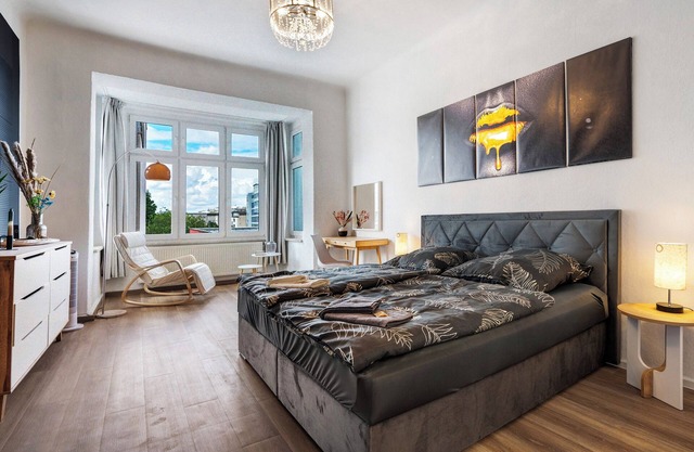Apartment 'Ferienwohnung Chemnitz City' with Balcony and Wi-Fi