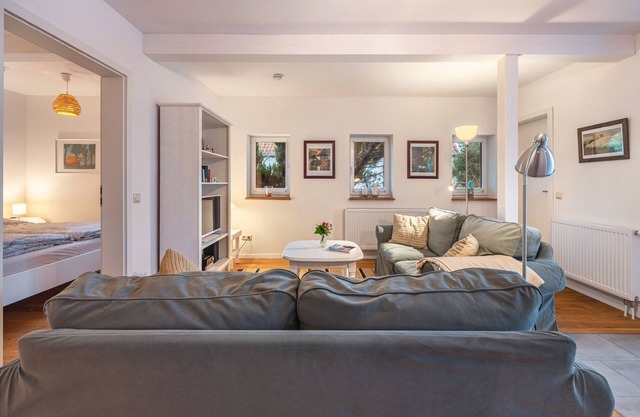 Apartment 'Ferienwohnung Hafen' with Private Garden and Wi-Fi