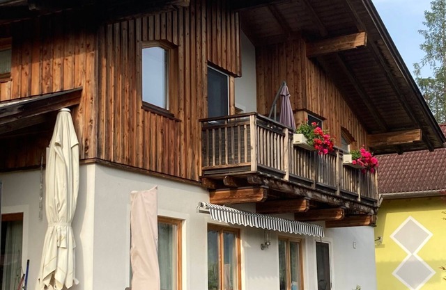 Apartment 'Fewo Waldheim' with Mountain View, Balcony and Wi-Fi