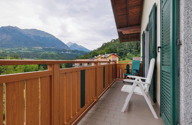 Apartment 'Fucine 33' with Mountain View, Balcony and Wi-Fi