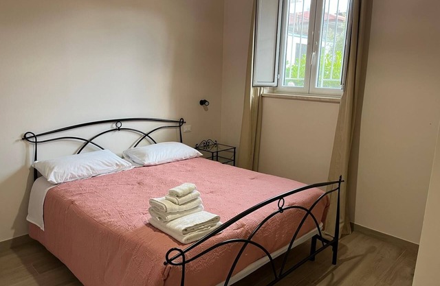 Apartment 'Giardino Di Marianna in Fondi' with Shared Garden, Wi-Fi and Air Conditioning