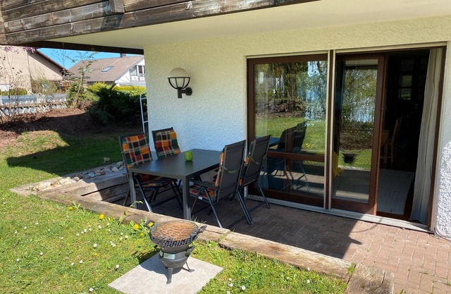 Apartment 'Heinrich' with Private Terrace, Private Garden and Wi-Fi