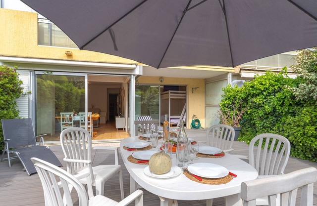 Apartment Helios by Interhome