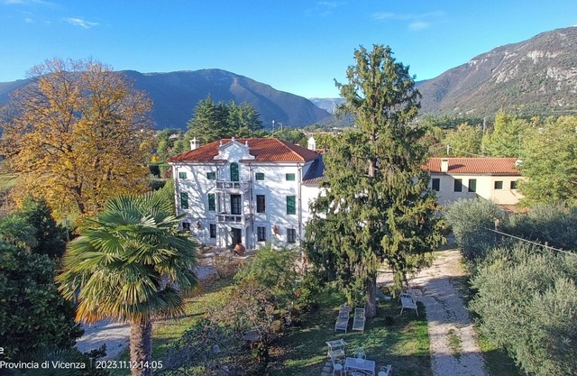 Apartment in Ancient Villa Pampinuccia