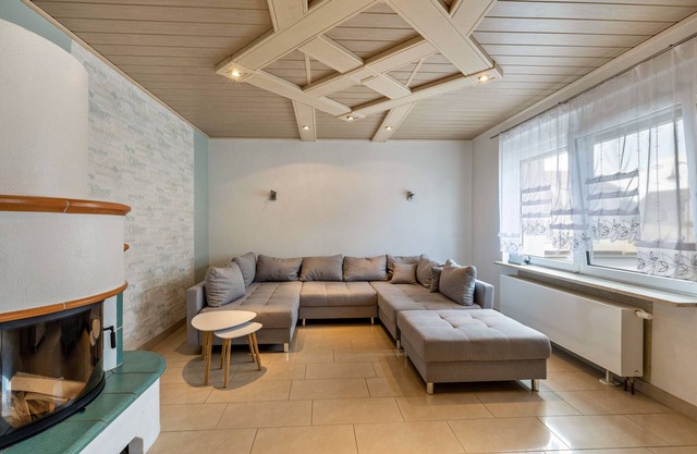 Apartment 'Idylle Auf Dem Land Mit Kamin' with Shared Garden and Wi-Fi