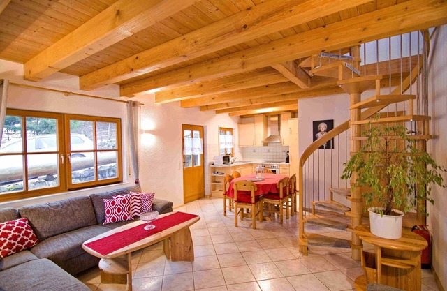 Apartment 'Im Häusle, 80qm' with Mountain View, Shared Garden and Wi-Fi
