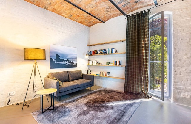 Apartment 'Im Pferdestall' with Private Terrace, Private Garden and Wi-Fi