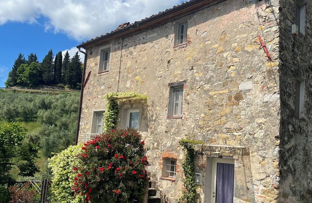 Apartment in carefully renovated farmhouse with exclusive garden