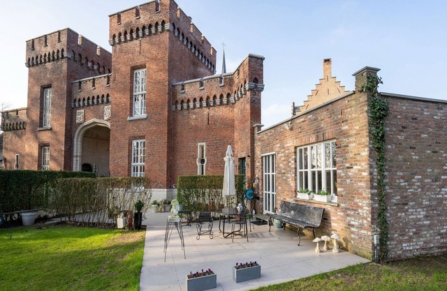 Apartment in Kruibeke near Wissekerke