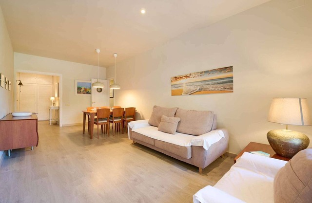 Apartment in Llafranc near Sandy Beach