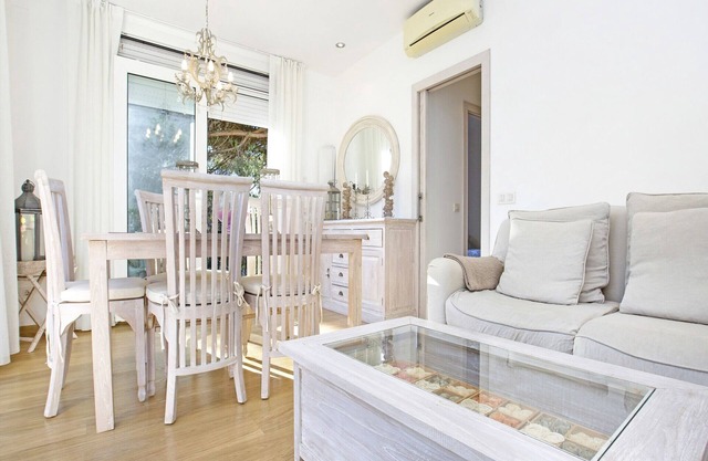 Apartment in Llafranc near Sandy Beach