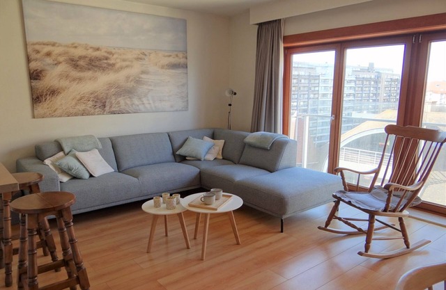 Apartment in Nieuwpoort near the Beach