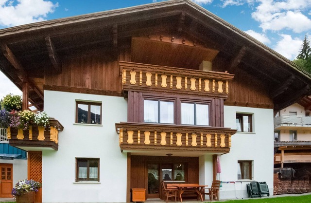 Apartment in Silbertal near Ski Lift