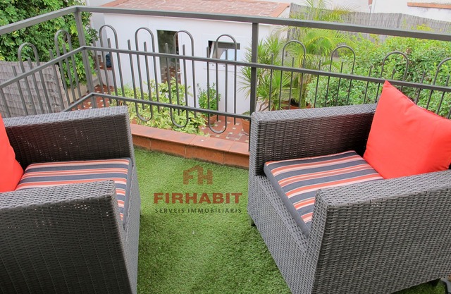 Apartment in the center of Arenys de Mar, 5 min. walking from the beach.