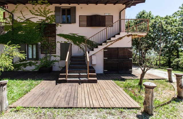 Apartment in the Tuscan Countryside