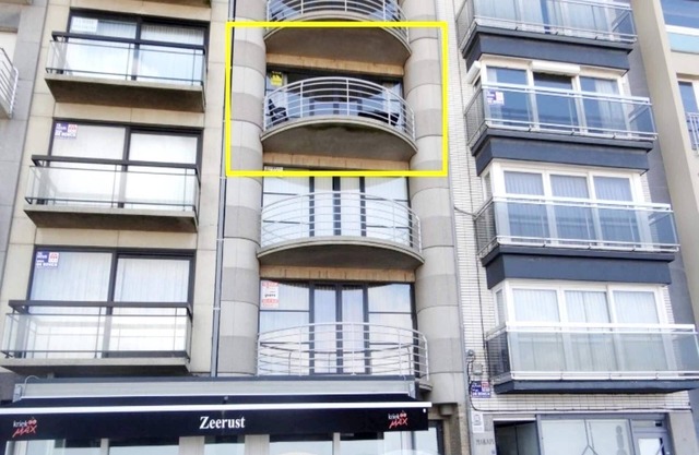 Apartment in Wenduine with Stunning Sea Views