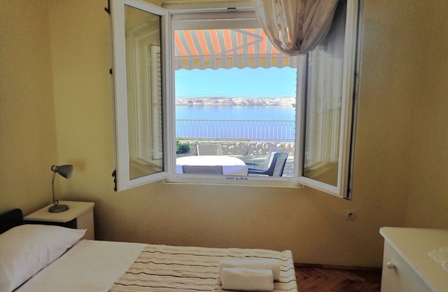 Apartment Jela-right on the beach