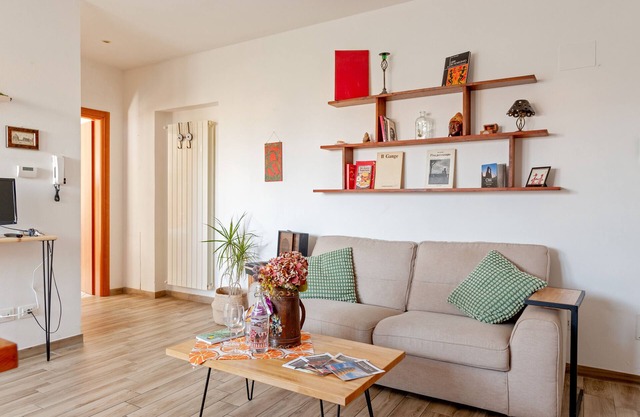 Apartment 'Le 7 Calle - Piano Terra' with Shared Garden and Wi-Fi