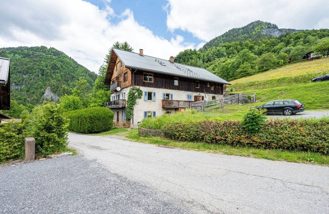 Apartment 'Le Grand Tétras' with Shared Terrace, Balcony and Wi-Fi