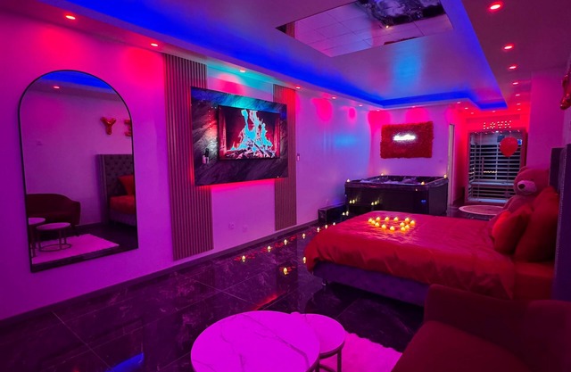 Apartment LoveRoom, spa jacuzzi & Sauna in a romantic atmosphere!